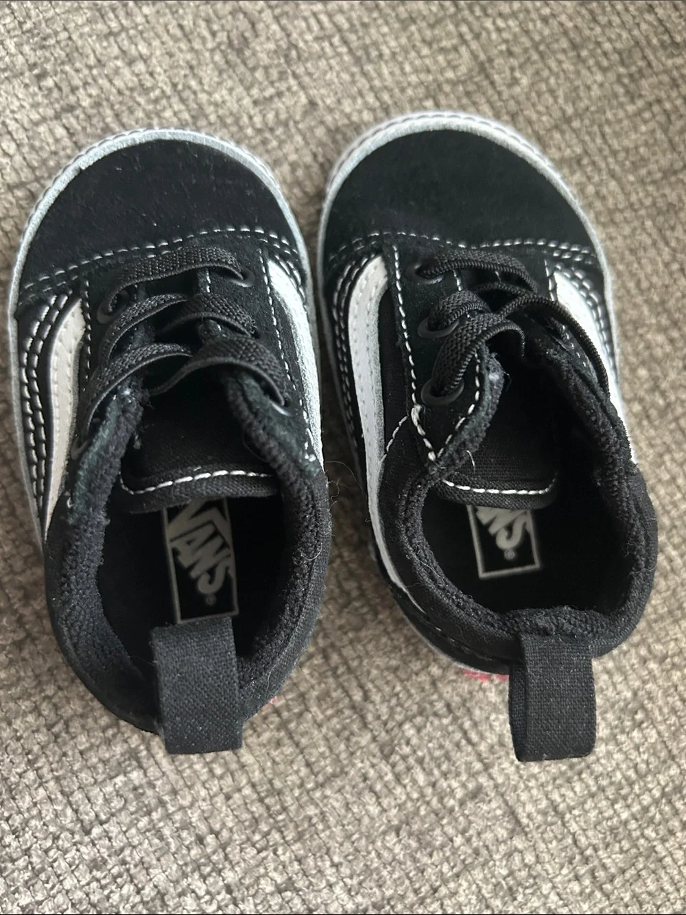 Black and White infant Vans